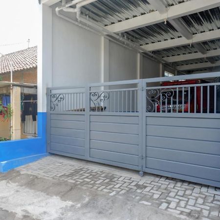 Reddoorz Near Universitas Semarang 2 Alastuwo Exterior foto