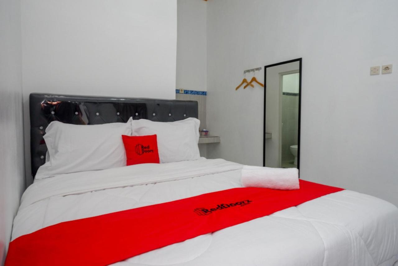 Reddoorz Near Universitas Semarang 2 Alastuwo Exterior foto